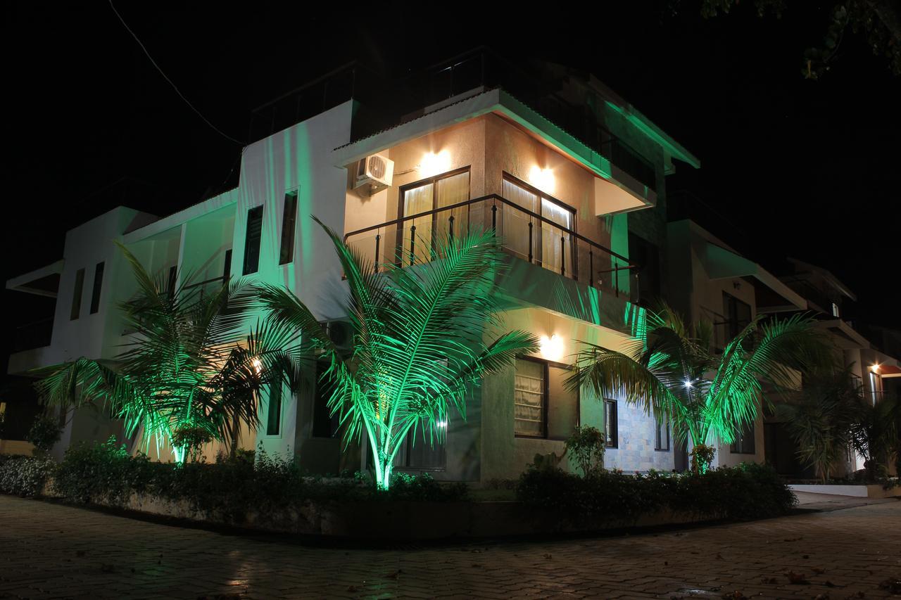 Sia Resort Alībāg Exteriér fotografie